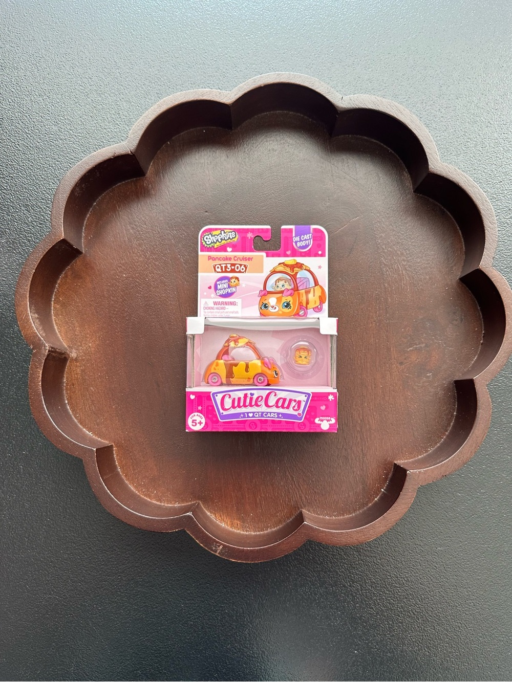 Shopkins Cutie Cars ~ Pancake Cruiser With Mini Shopkin QT3-06